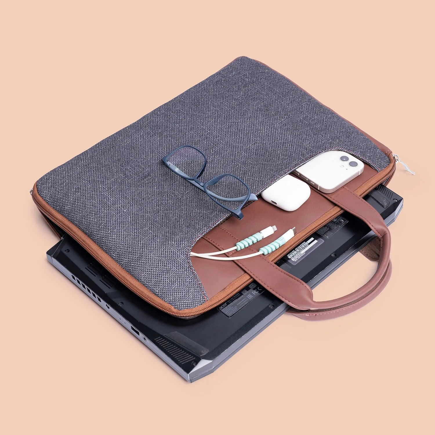 Amer Maze L-Zippered Laptop Sleeve