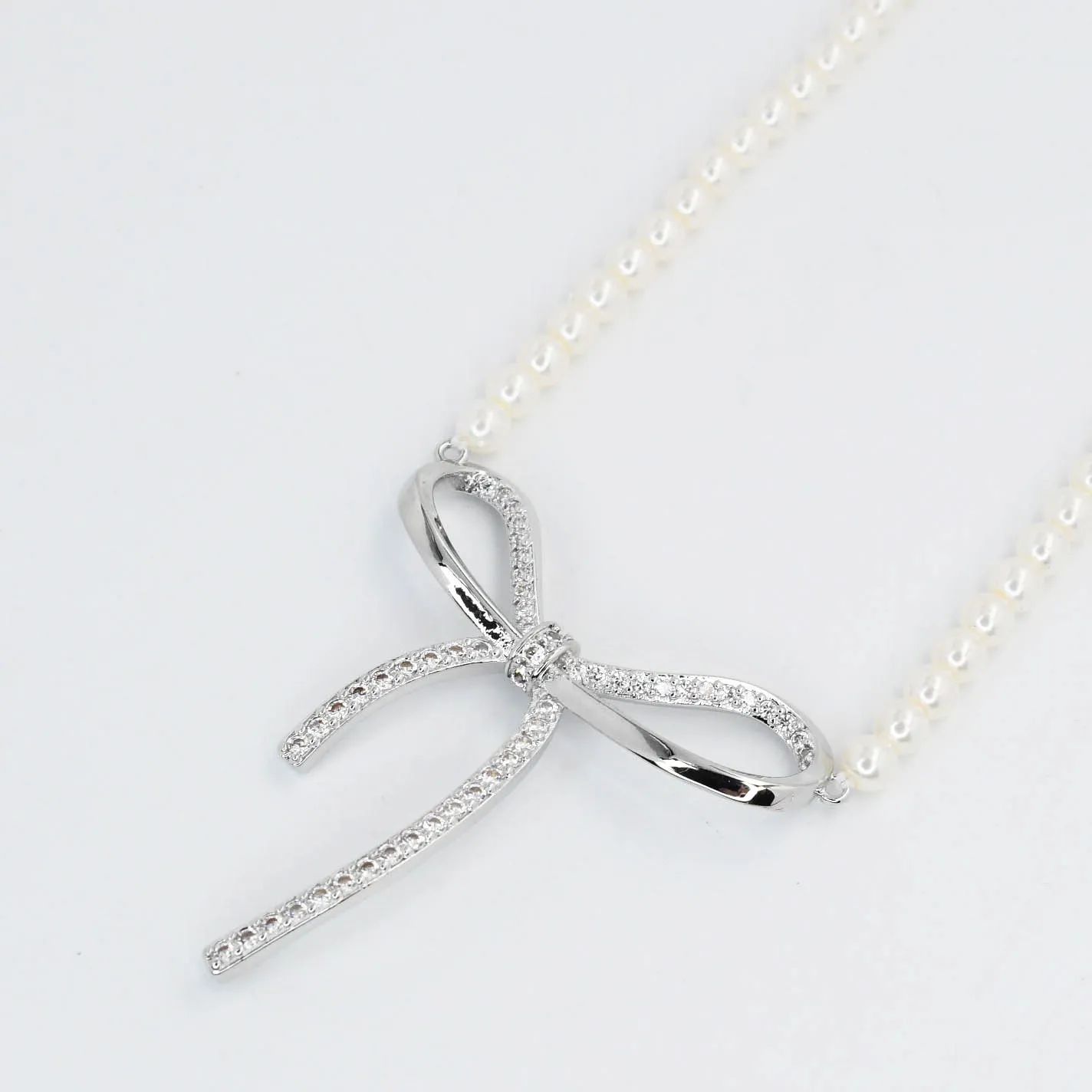 Bow Tie Silver Necklace J14