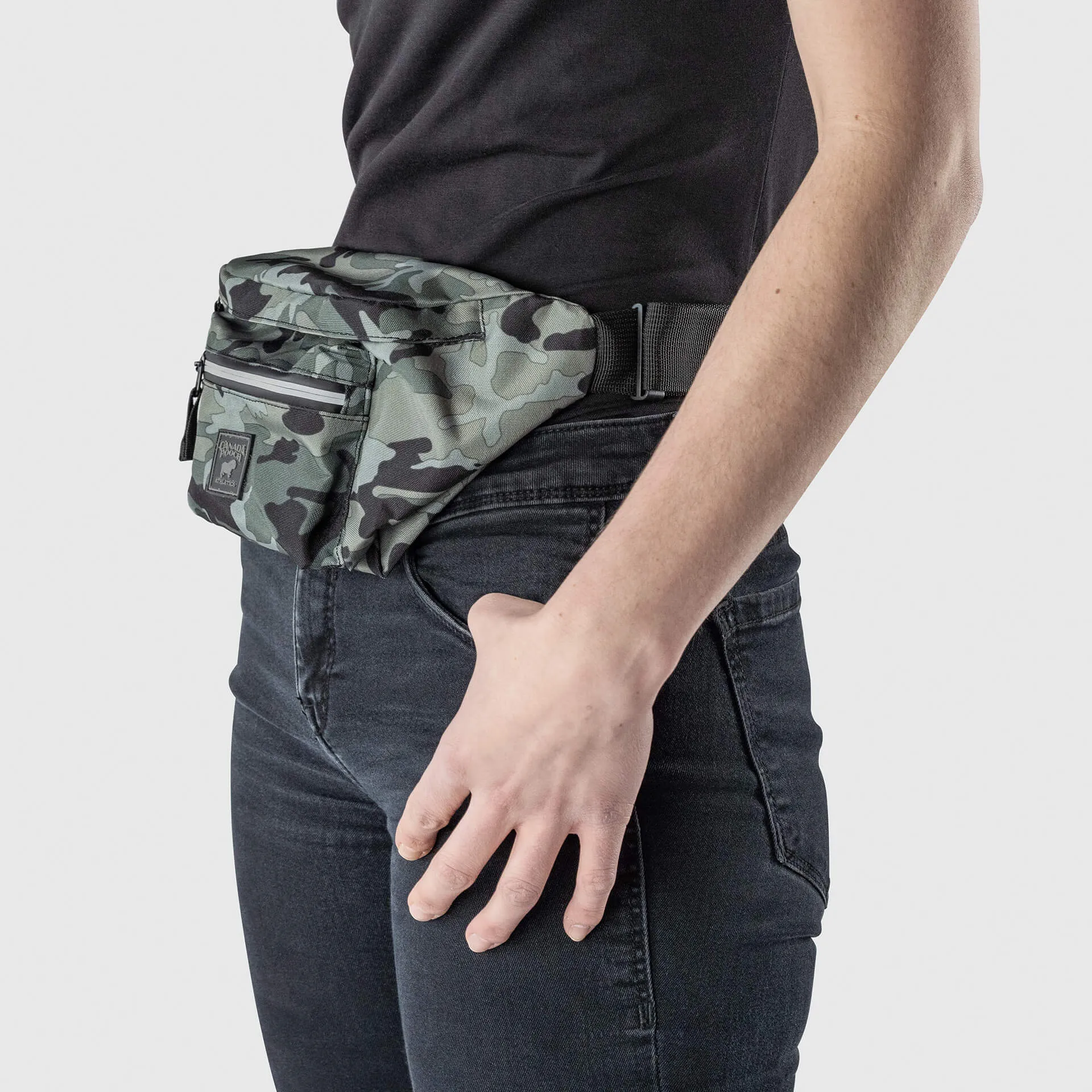 Canada Pooch® The Everything Fanny Pack Green Camo