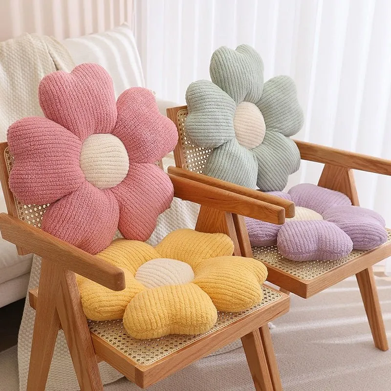 Charming Flower Cushion Set