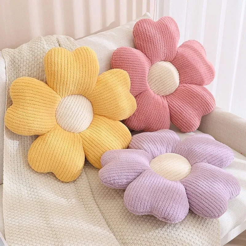 Charming Flower Cushion Set