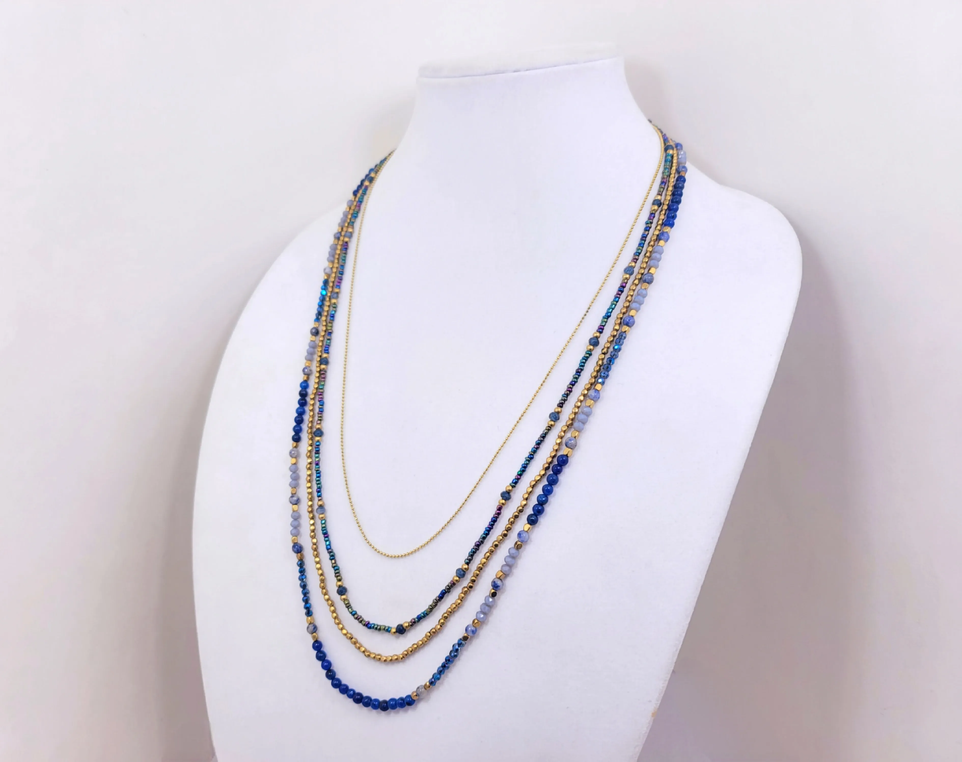 Charming Jewel Indigo Necklace