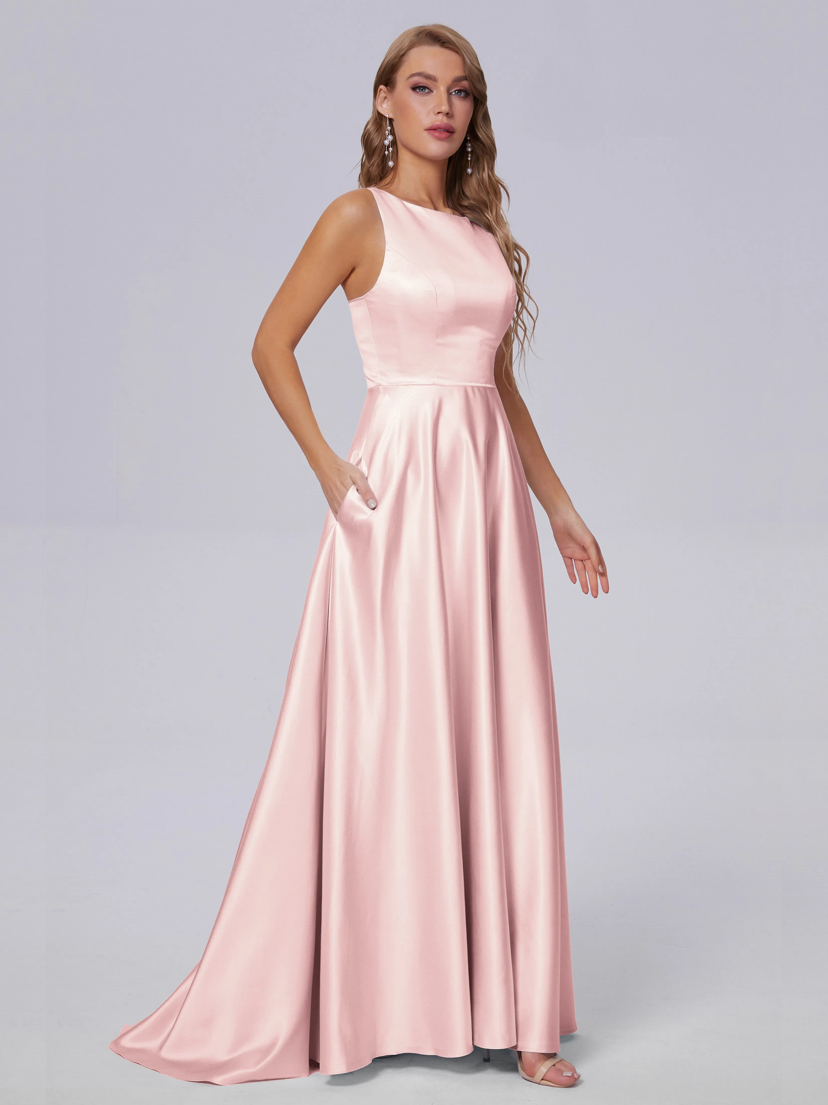 Charming Sleeveless Satin Bridesmaid Dresses