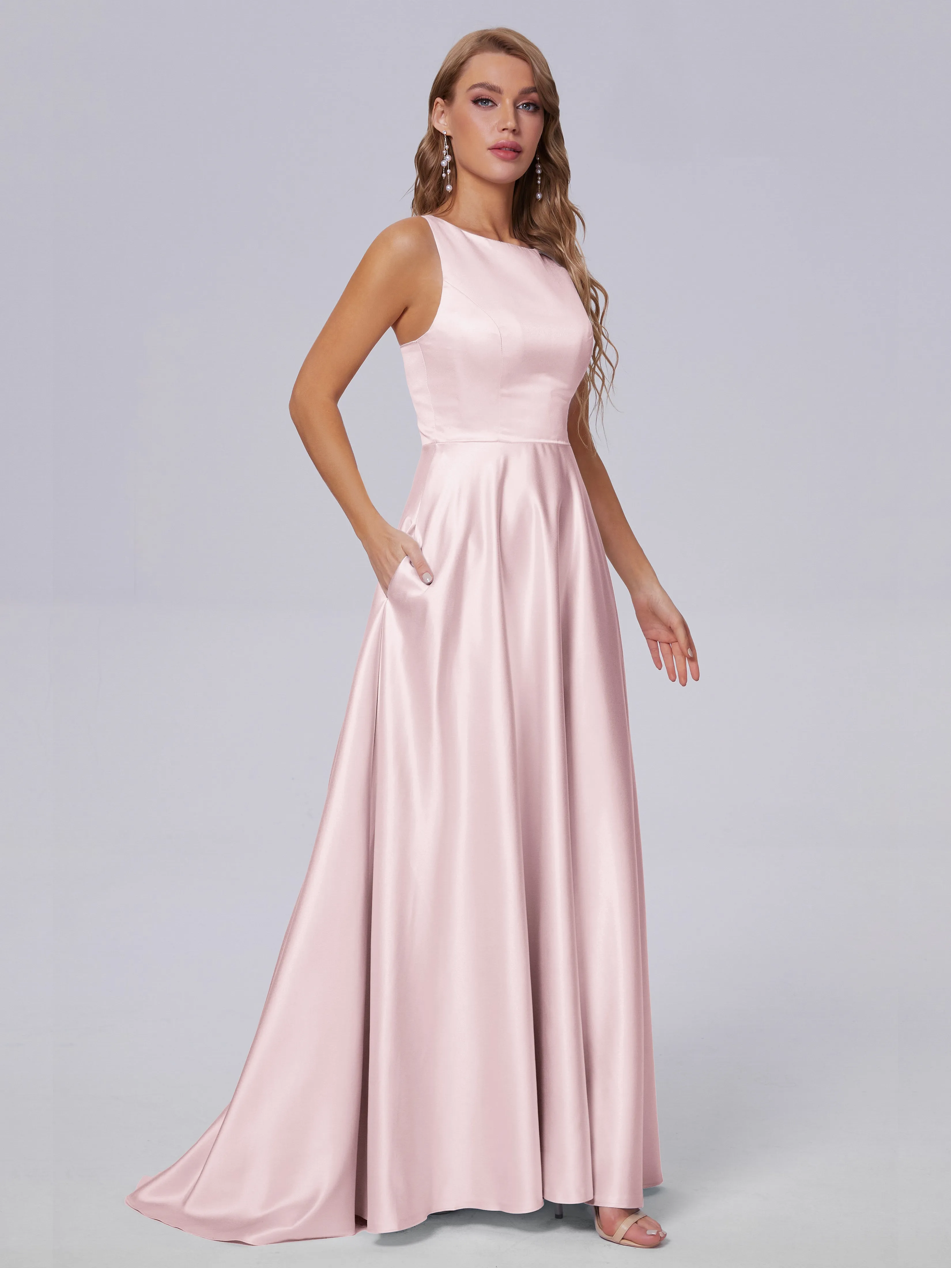 Charming Sleeveless Satin Bridesmaid Dresses