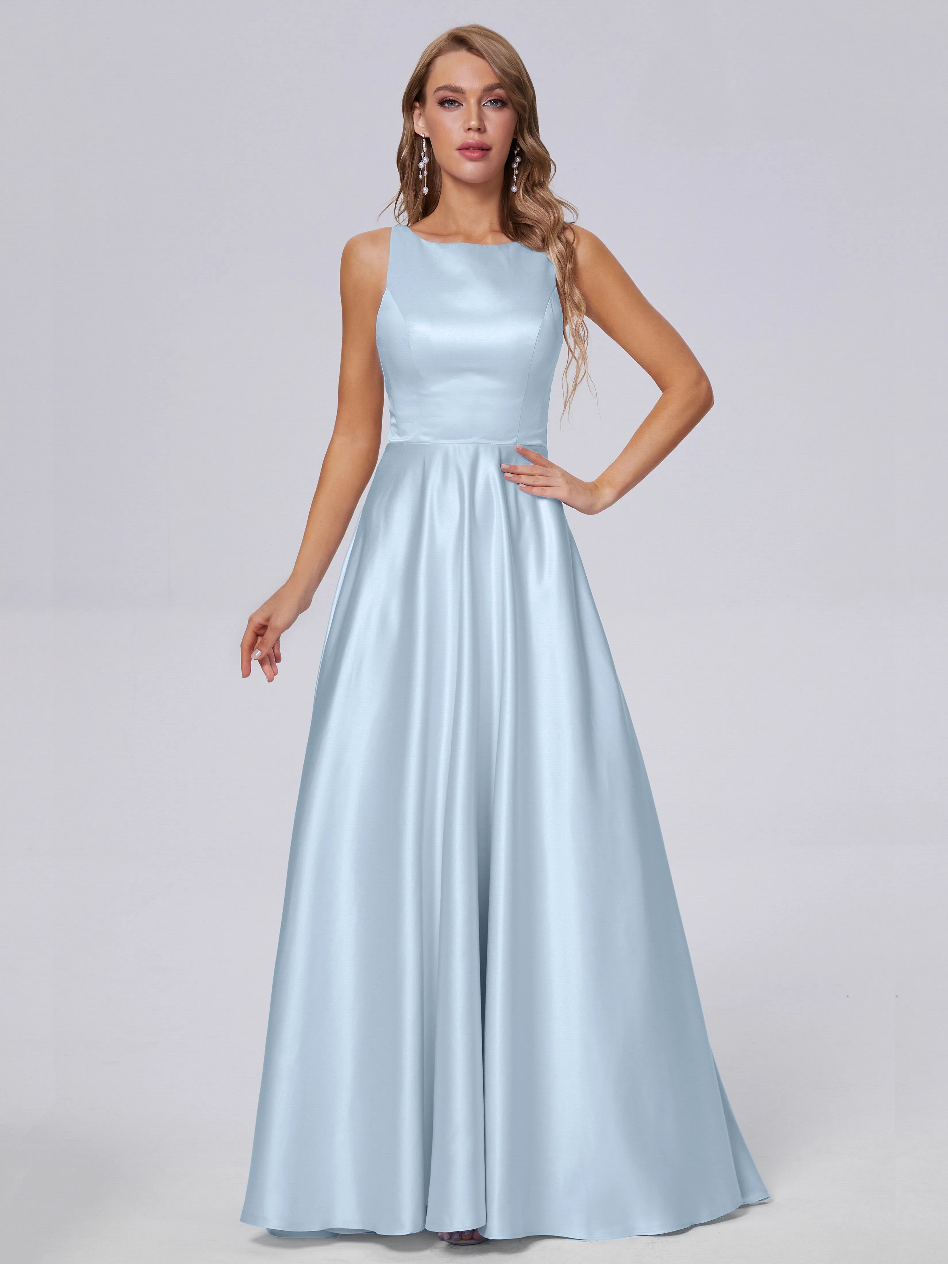 Charming Sleeveless Satin Bridesmaid Dresses