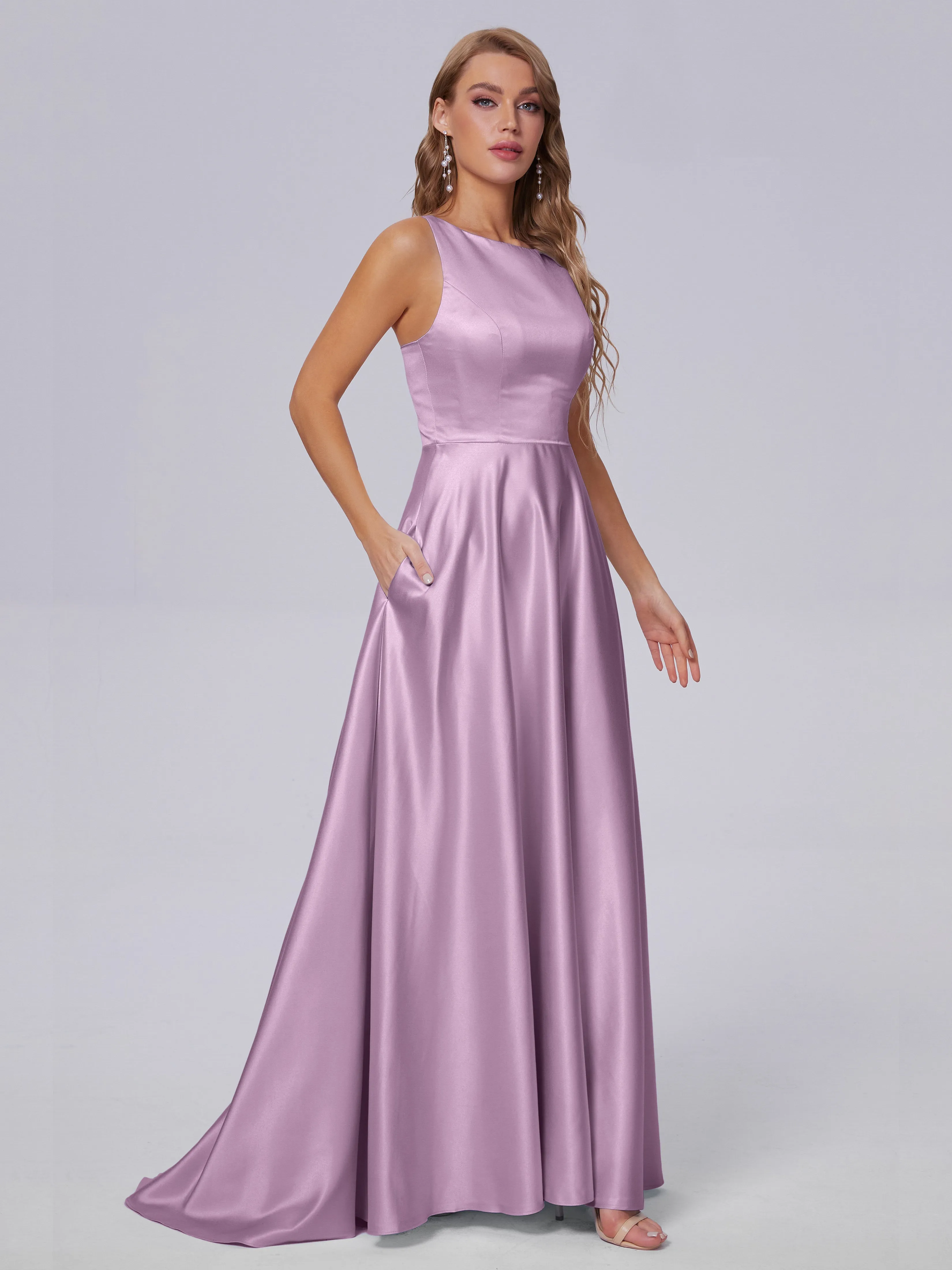 Charming Sleeveless Satin Bridesmaid Dresses