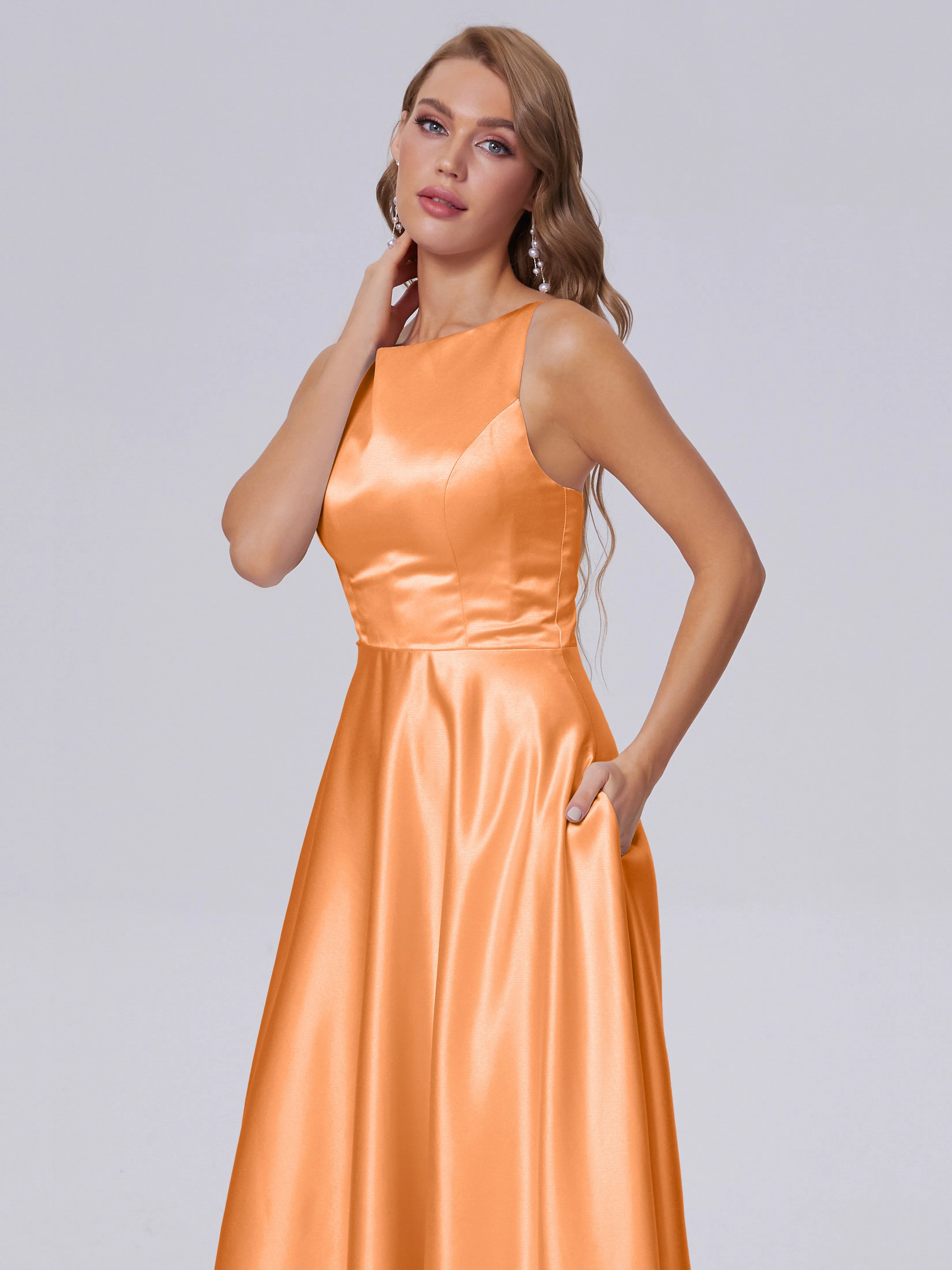 Charming Sleeveless Satin Bridesmaid Dresses