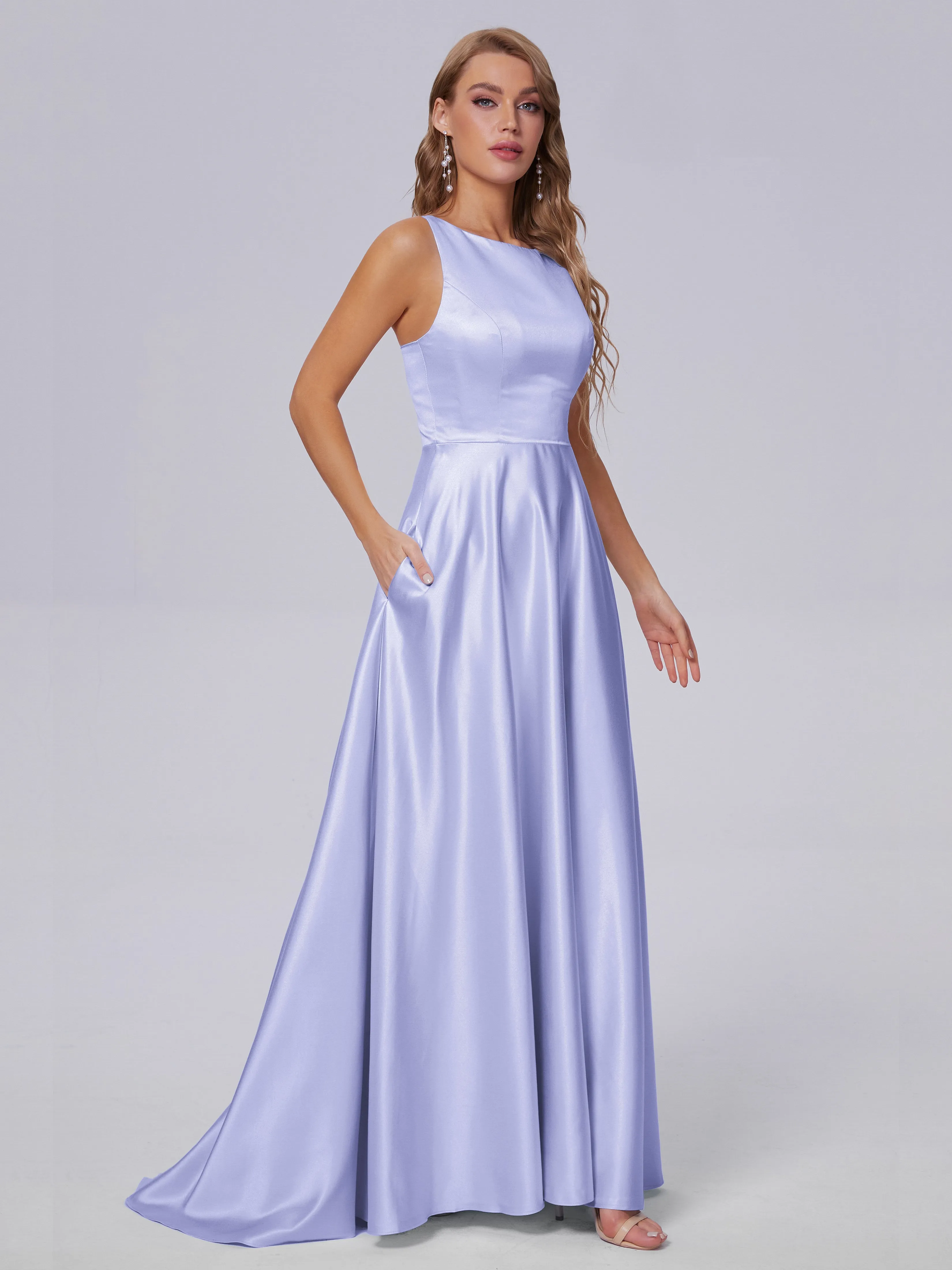 Charming Sleeveless Satin Bridesmaid Dresses