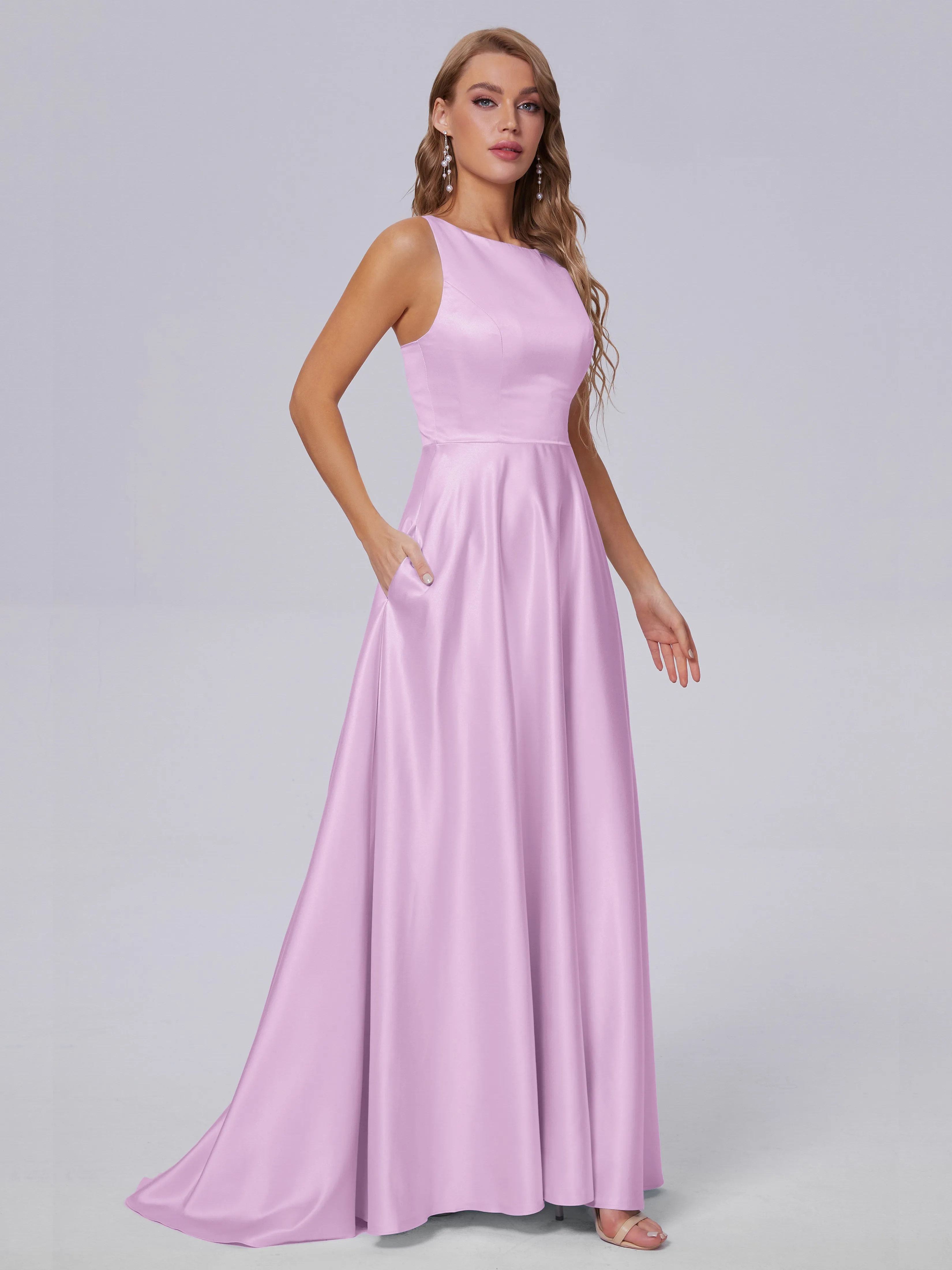 Charming Sleeveless Satin Bridesmaid Dresses