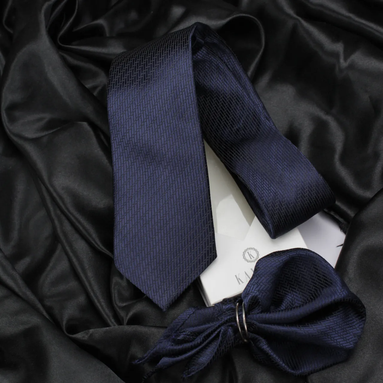 Kovove The Energise Self Pattern Navy Blue Necktie and Pocket Square Gift Box