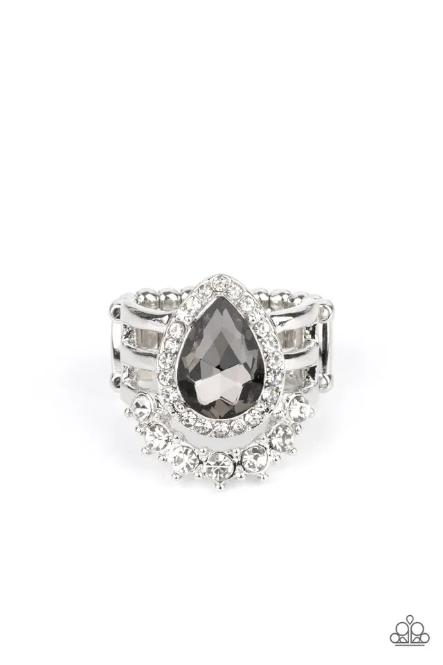 Paparazzi Ring ~ Elegantly Cosmopolitan - Silver