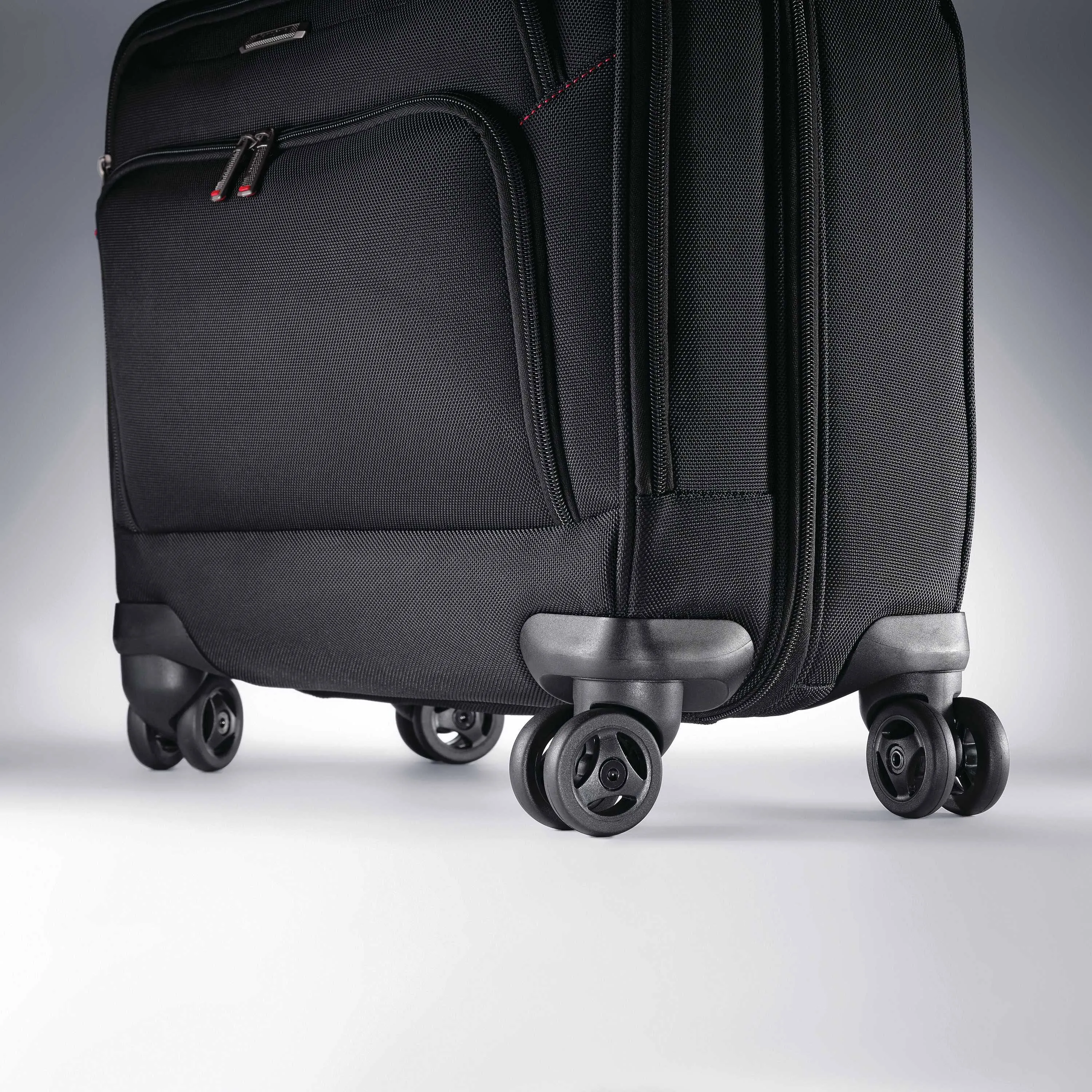 Samsonite Xenon 3.0 Spinner Mobile Office